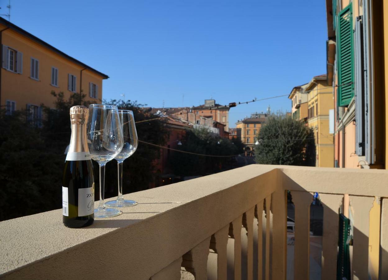 Charming Flat Righi Bologna Lägenhet Exteriör bild